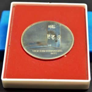 Ehrengeschenk / Medaille Hochschule des MfS