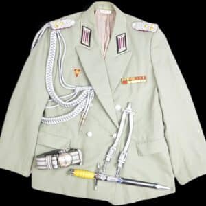 Galajacke Oberst Zivilverteidigung k48-1 + Abzeichen + Ehrendolch